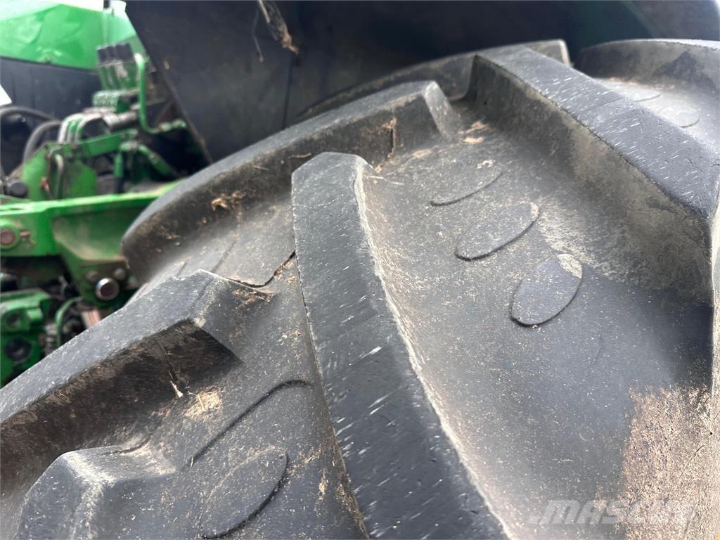 John Deere 7700 Tractoren