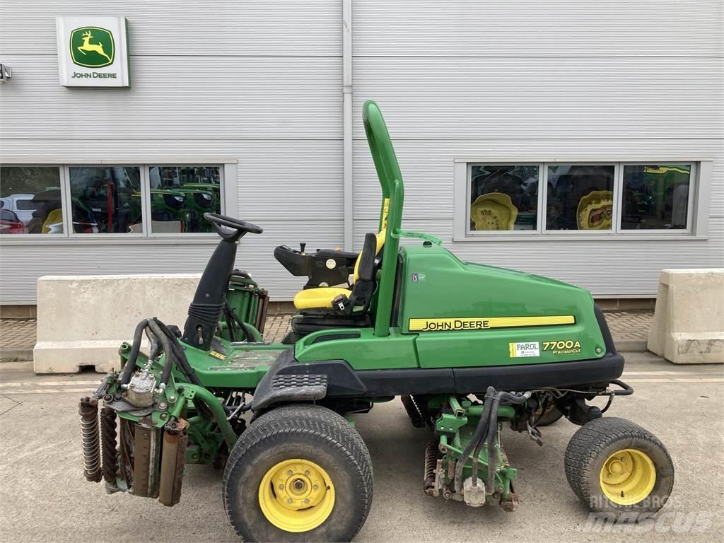 John Deere 7700A Loopmaaier