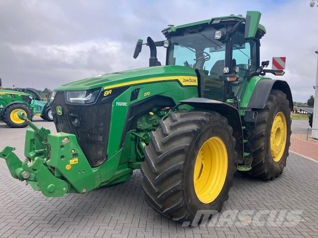 John Deere 8R 370 Tractoren