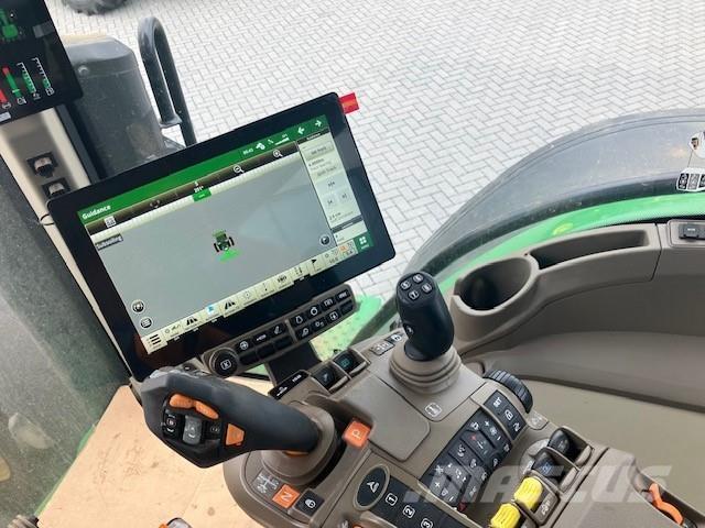 John Deere 8R 370 Tractoren
