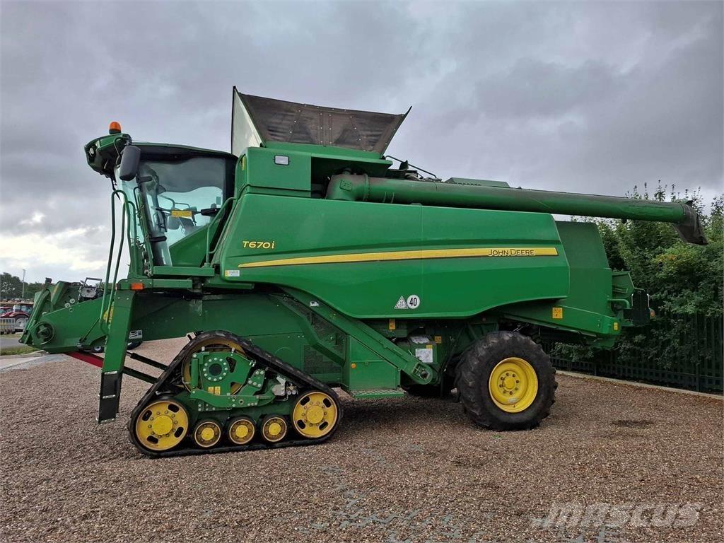 John Deere T670i Maaidorsmachines