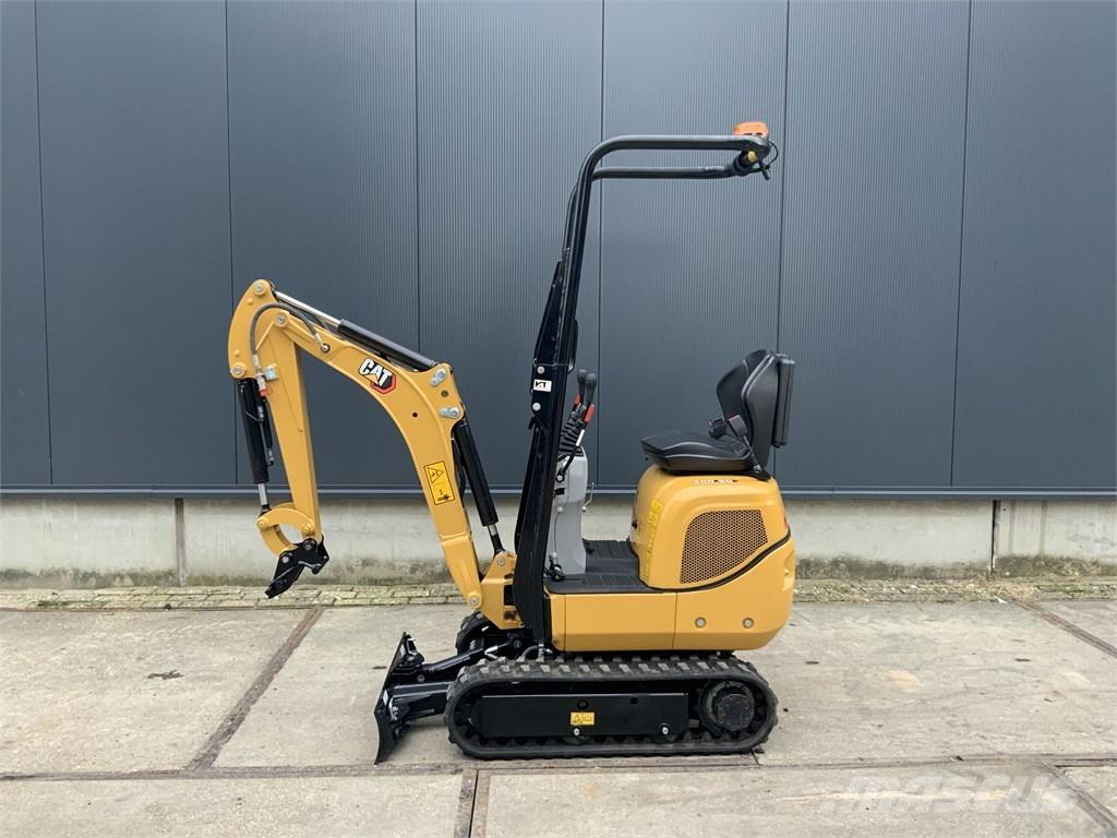 CAT 300.9 D Minigraafmachines < 7t