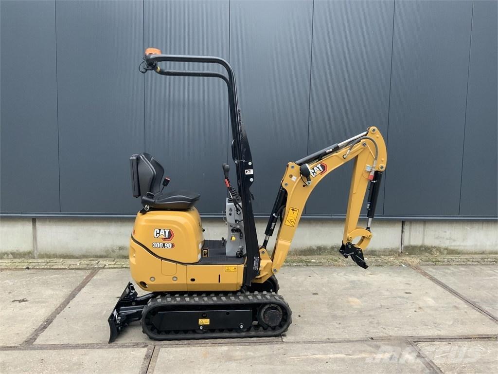 CAT 300.9 D Minigraafmachines < 7t