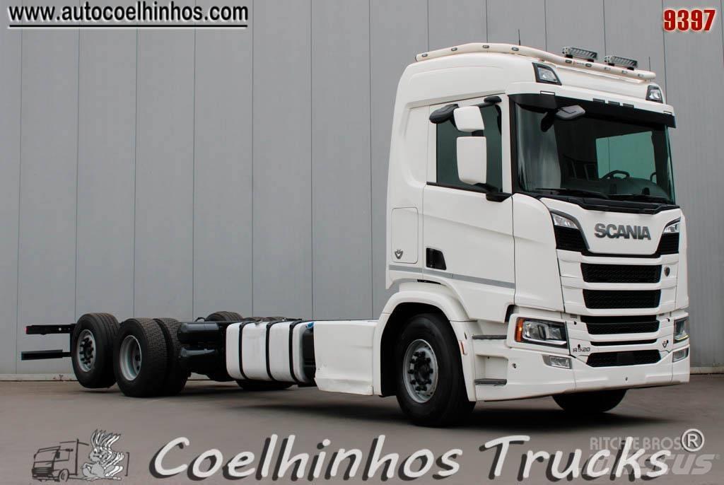 Scania R 520  V8 Chassis met cabine