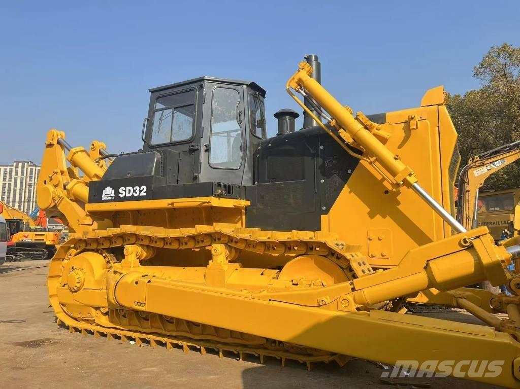 Shantui SD 32 Rupsdozers