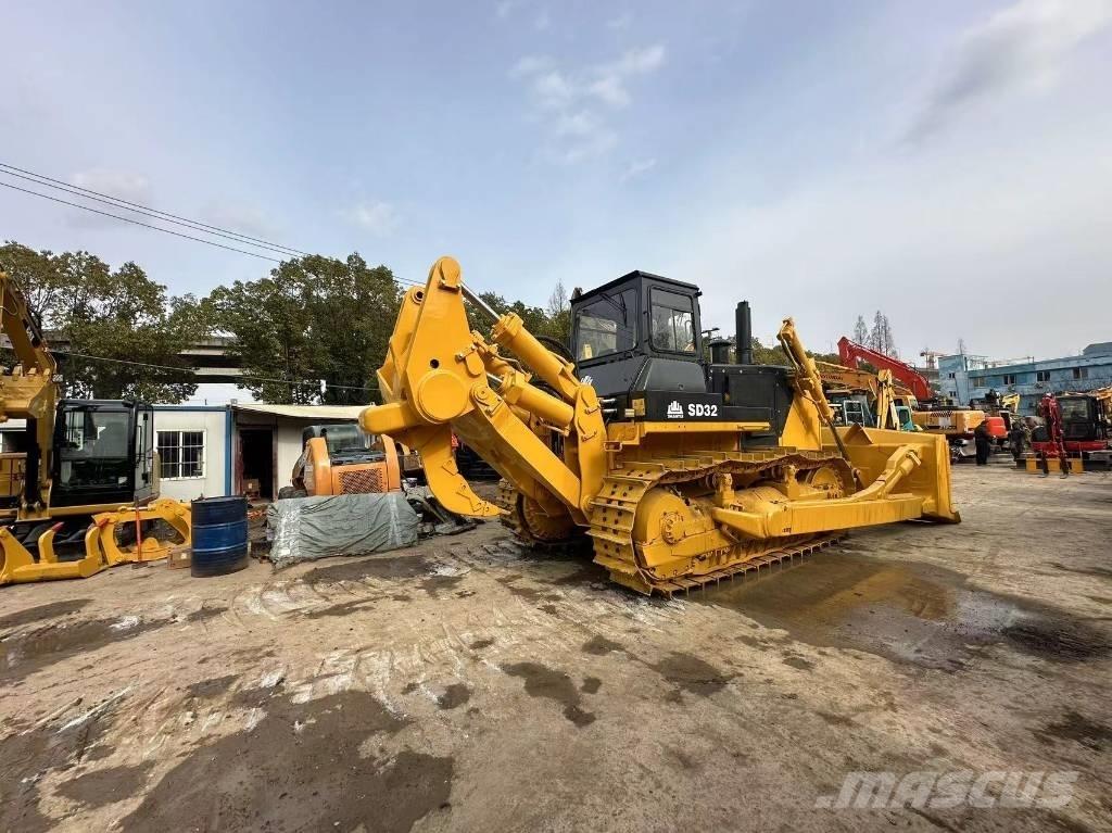 Shantui SD 32 Rupsdozers