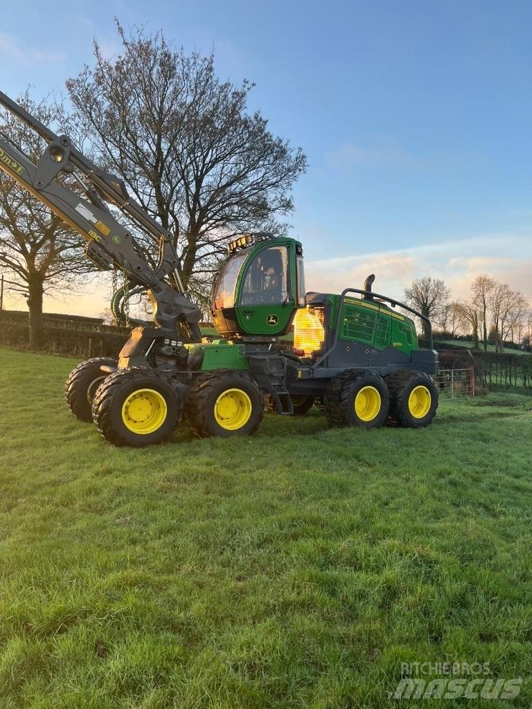 John Deere 1270G 8WD Harvesters
