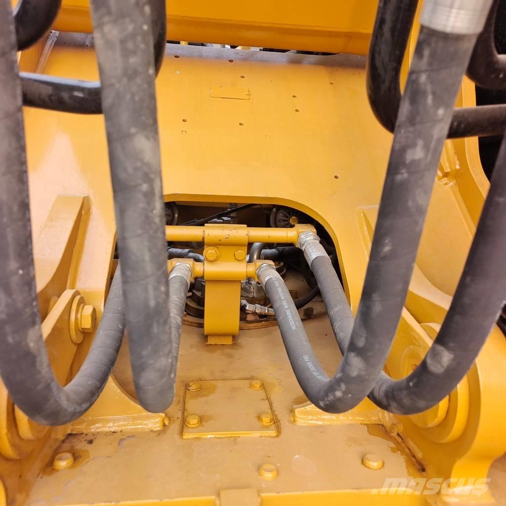 CAT 324 D 2 L Rupsgraafmachines