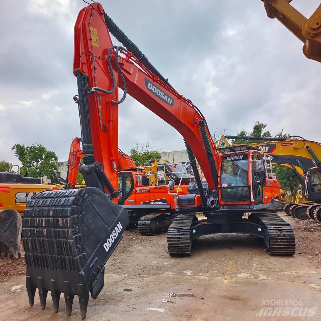 Doosan DX 300 LC Rupsgraafmachines