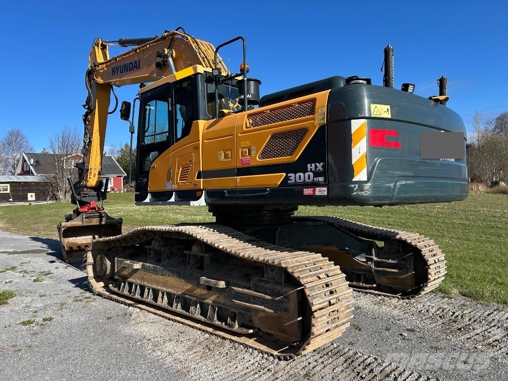 Hyundai HX 300 HW Rupsgraafmachines