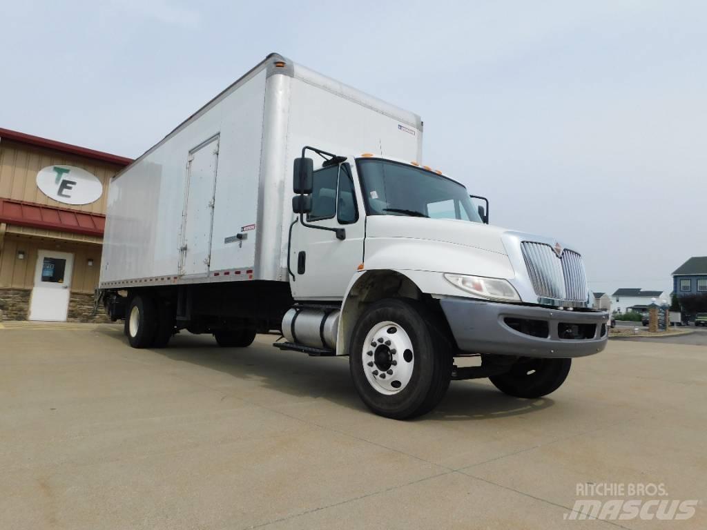 International 4300 Containerchassis