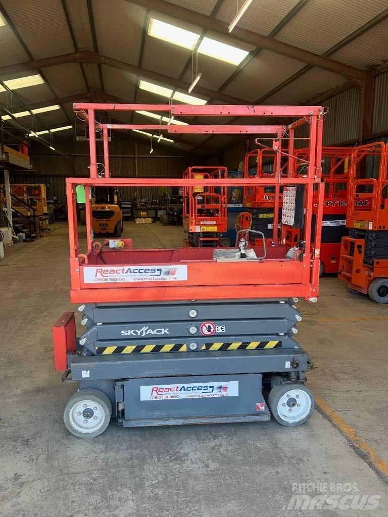 SkyJack SJ3219 Schaarhoogwerkers