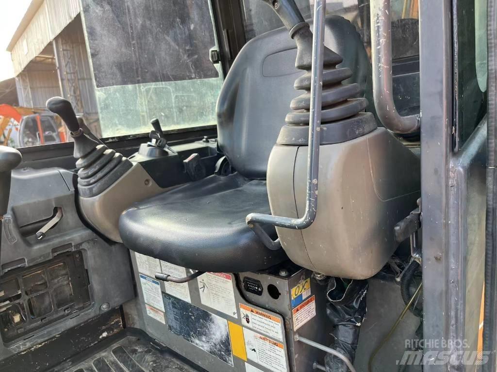 CASE CX 55 C Rupsgraafmachines