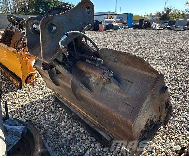 Komatsu PW160-7EO Graafarmen