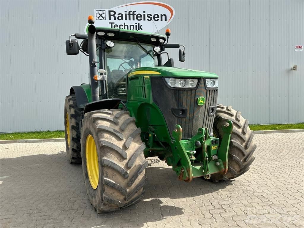 John Deere 7230R Tractoren