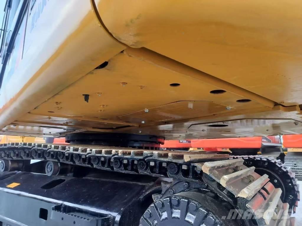 CAT 320 D2 Rupsgraafmachines