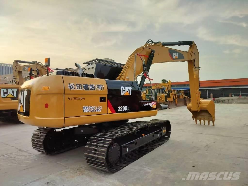 CAT 320 D2 Rupsgraafmachines