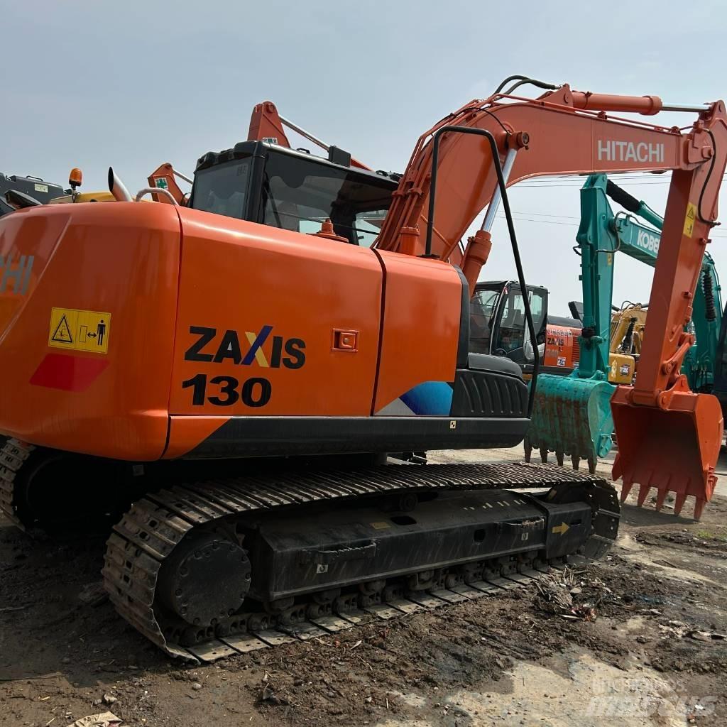 Hitachi 130 Rupsgraafmachines