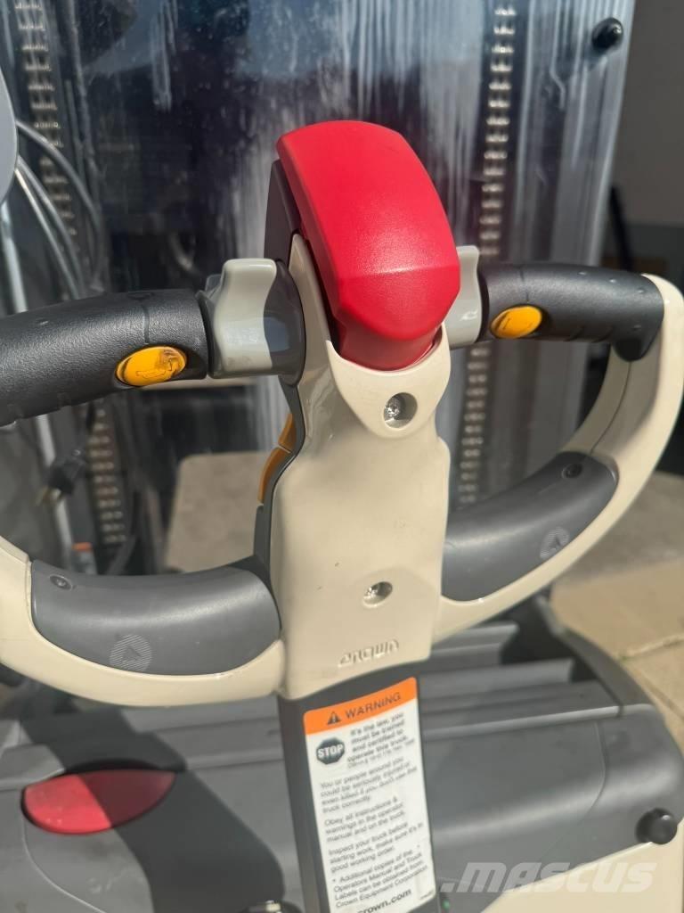 Crown ST3000-25 Elektrische heftrucks