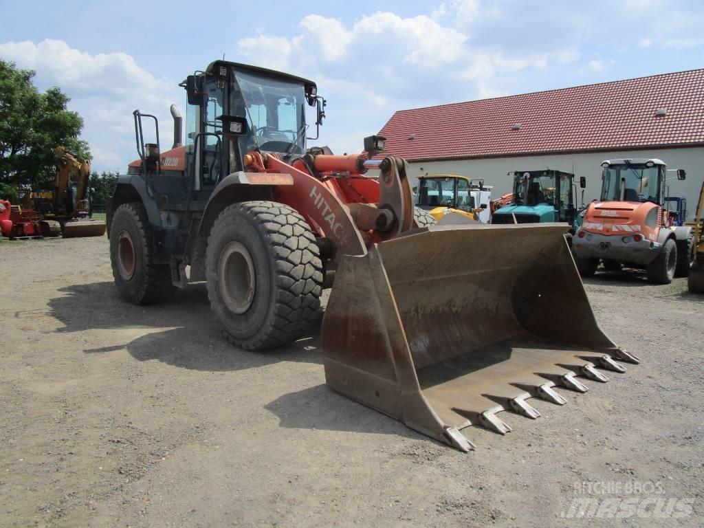 Hitachi ZW 220  Waage Wielladers