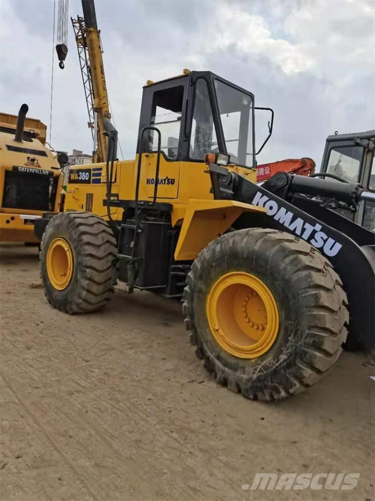 Komatsu WA 380 Wielladers