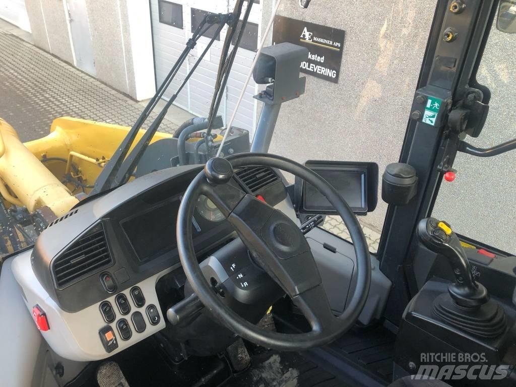 Komatsu WA 320-8 Wielladers