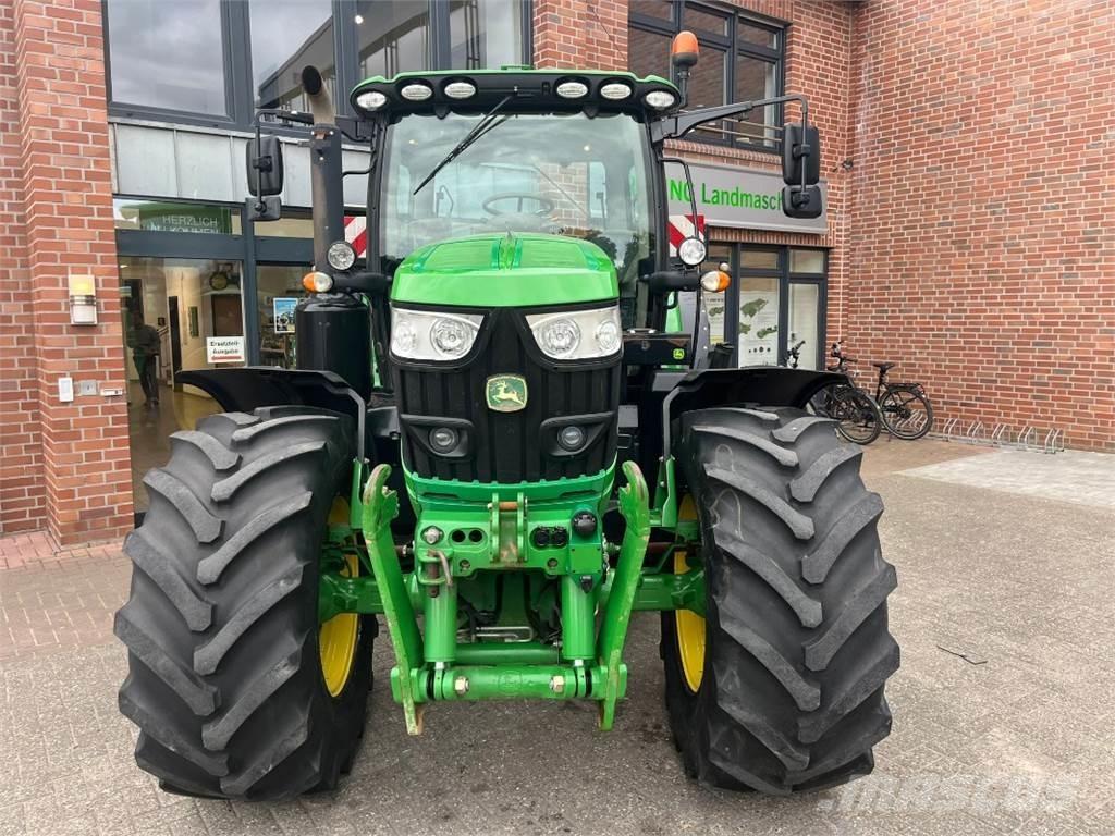 John Deere 6155R Tractoren