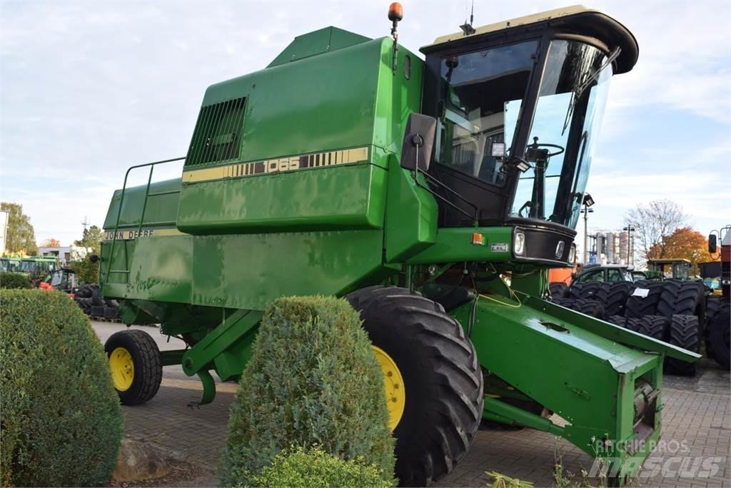 John Deere 1065 Maaidorsmachines