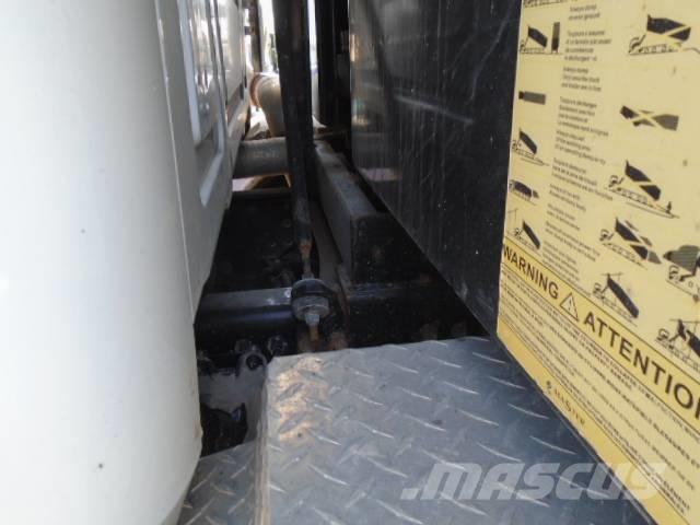 Mack GRANITE GR64B Kipper