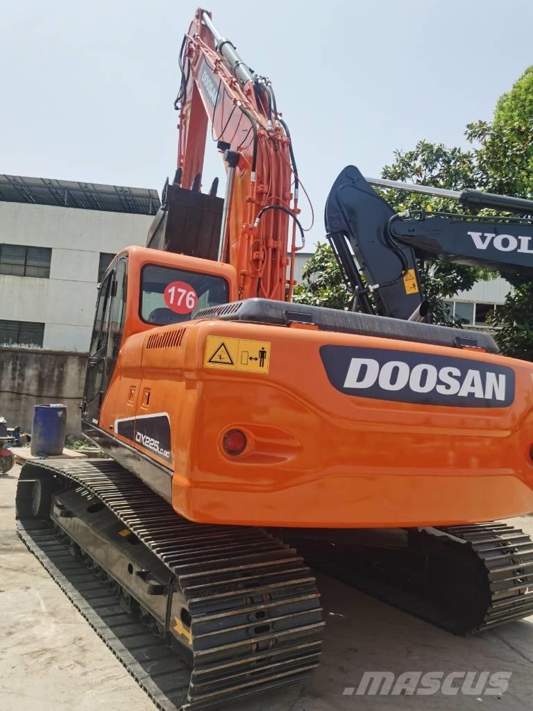 Doosan DX225LC-9C Rupsgraafmachines
