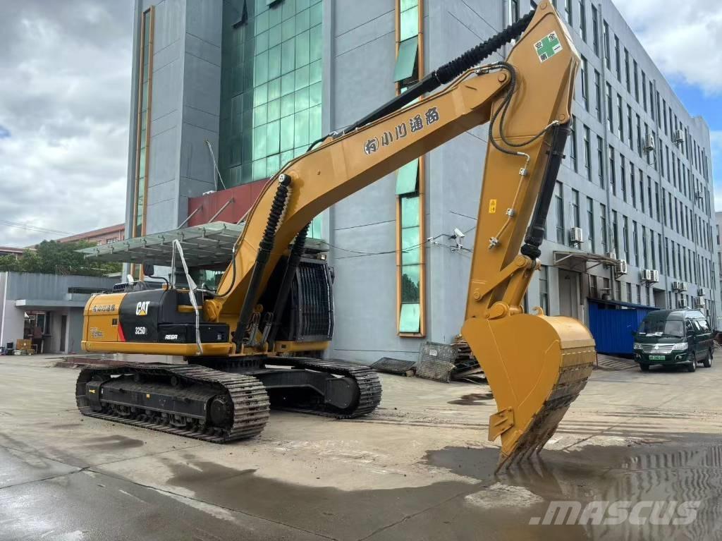 CAT 325 D Rupsgraafmachines