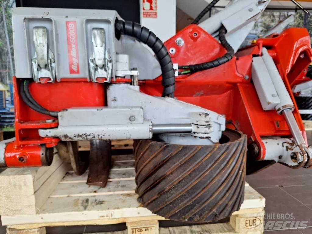 Log Max 6000 B Boomvelkoppen