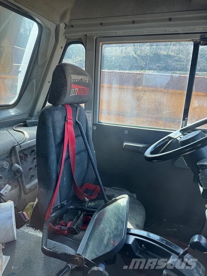 CAT 769D Cabine en interieur