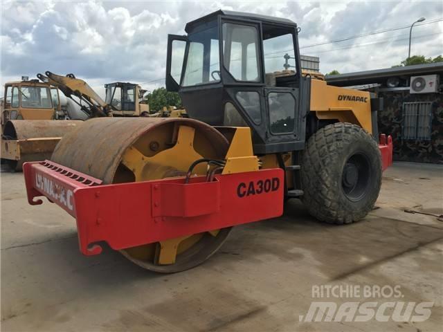 Dynapac CA 30 D Trilrolwalsen