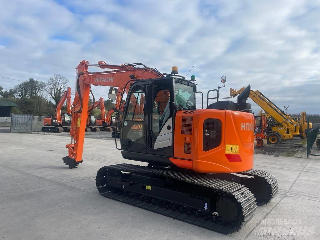 Hitachi ZX 135 US-6 Rupsgraafmachines