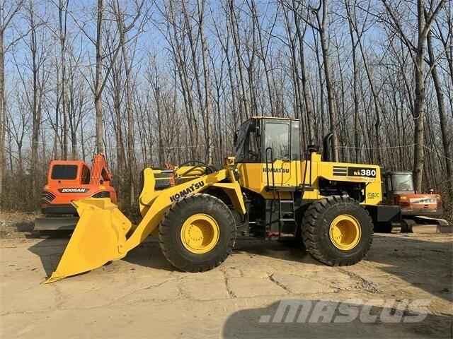 Komatsu WA380 Wielladers