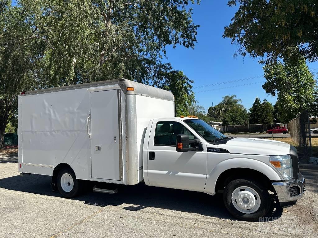 Ford F 350 Bestelwagens met open laadbak