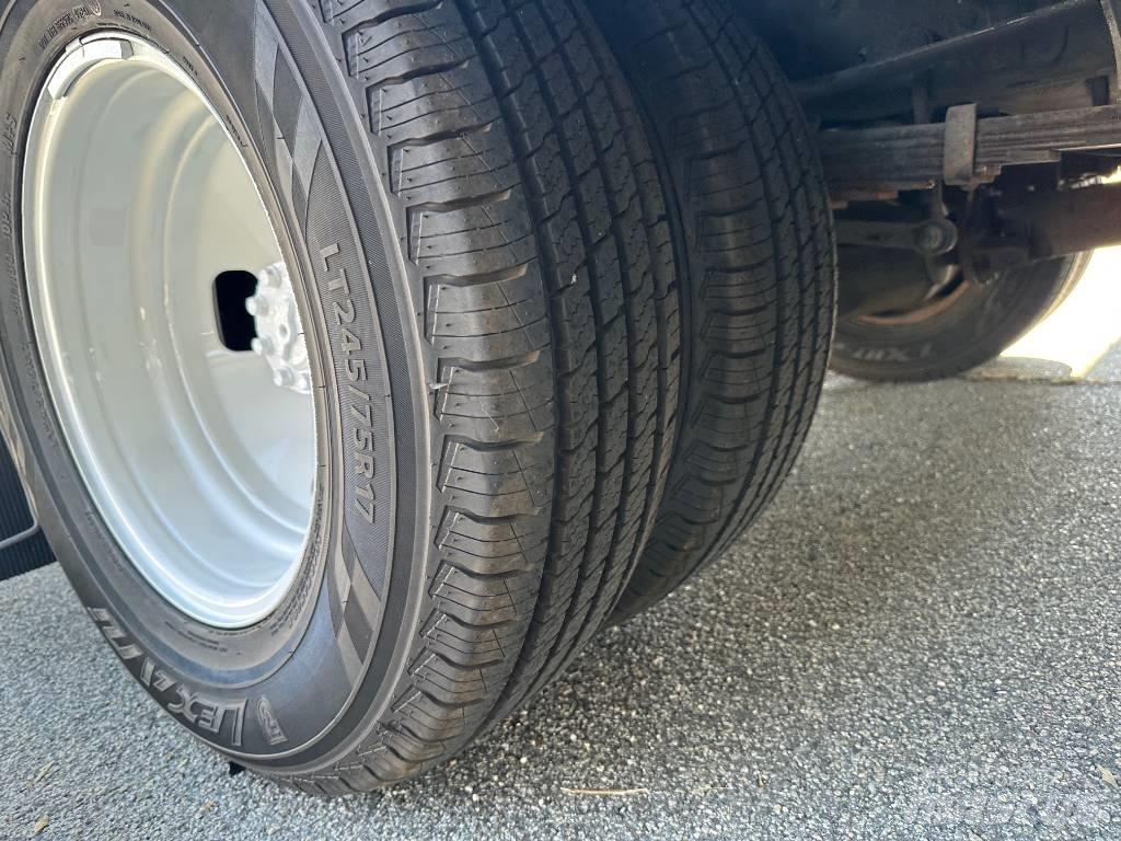 Ford F 350 Bestelwagens met open laadbak