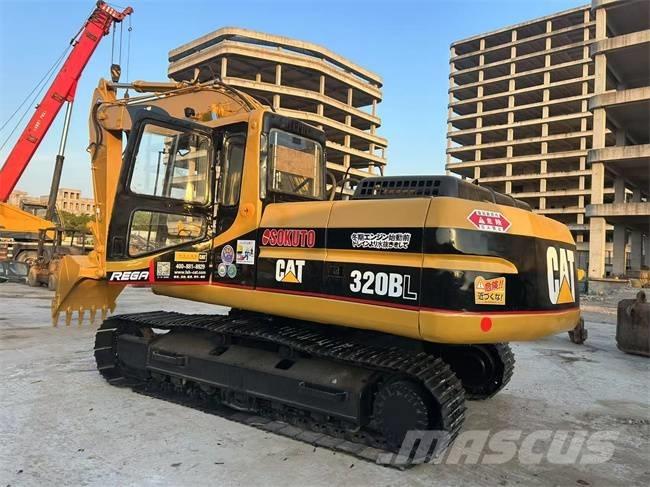 CAT 320 B Rupsgraafmachines