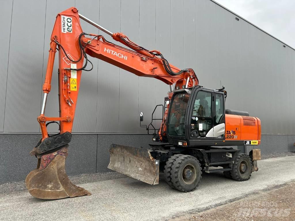 Hitachi ZX220W-5B Wielgraafmachines