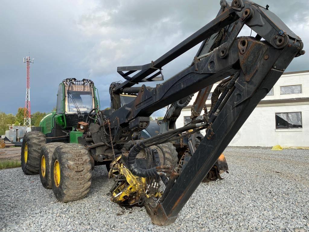 John Deere 1470 E Harvesters