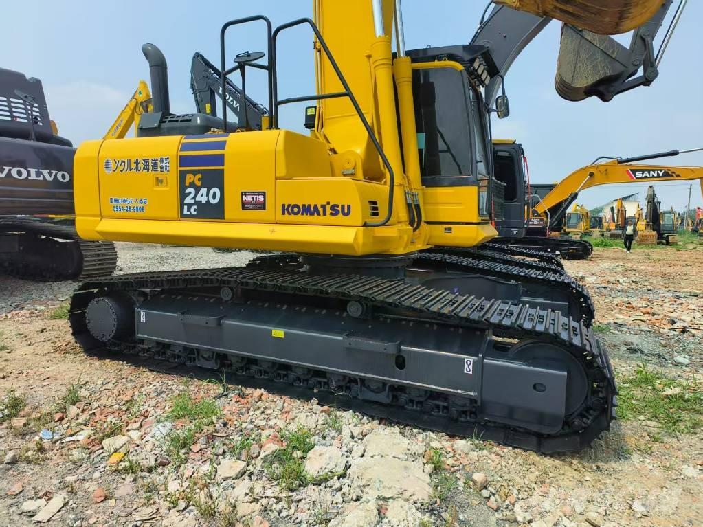 Komatsu PC 240-8 Rupsgraafmachines