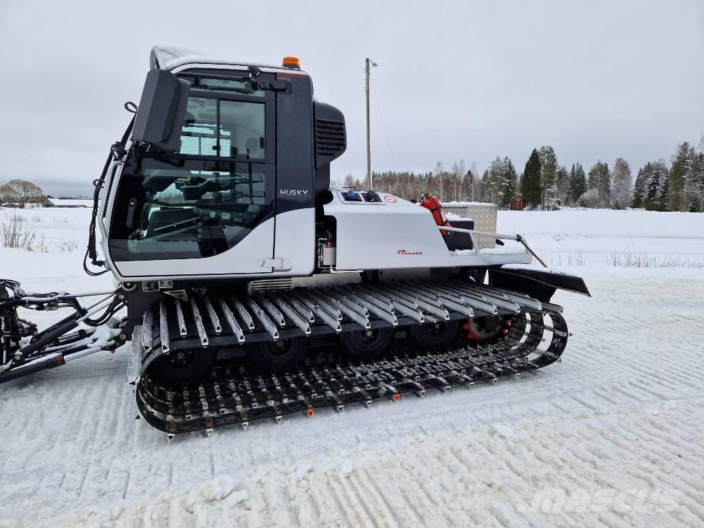 Prinoth Husky 4F Sneeuwschuivers en -ruimers