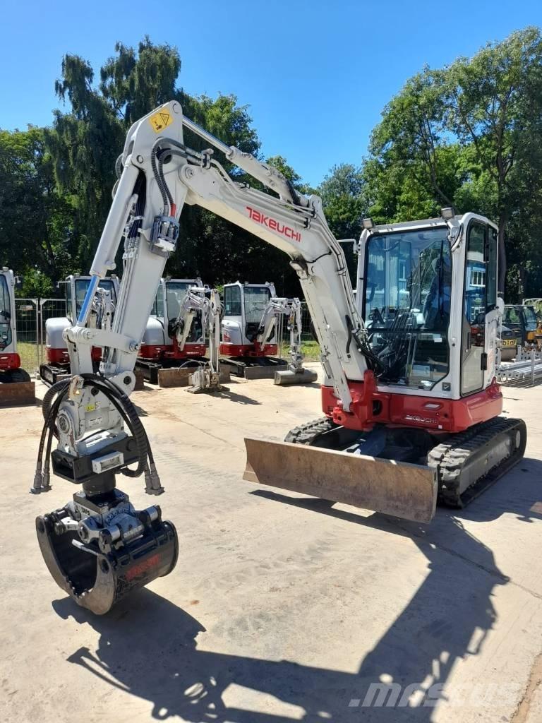 Takeuchi TB 335 R Minigraafmachines < 7t