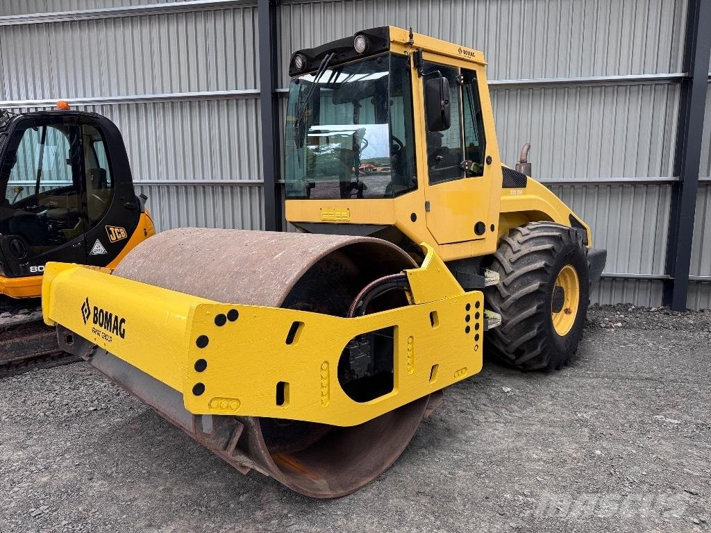 Bomag BW 213 D H-4 Trilrolwalsen