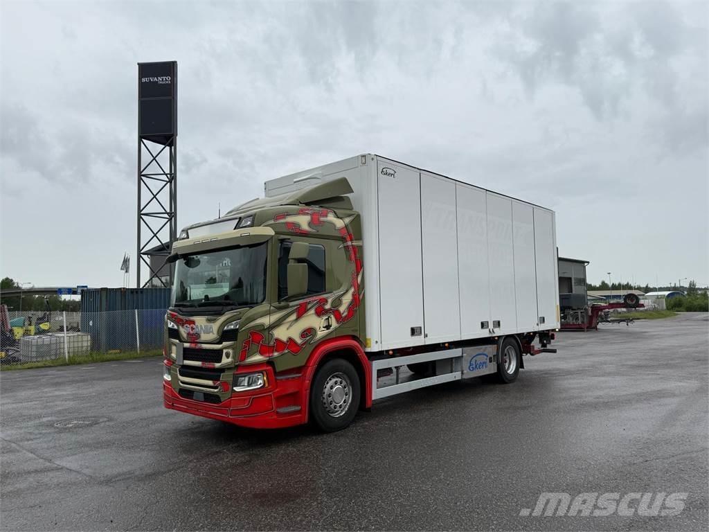 Scania P320 Bakwagens met gesloten opbouw