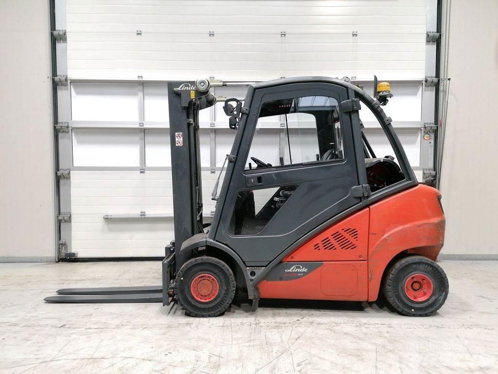 Linde H25T-02 LPG heftrucks