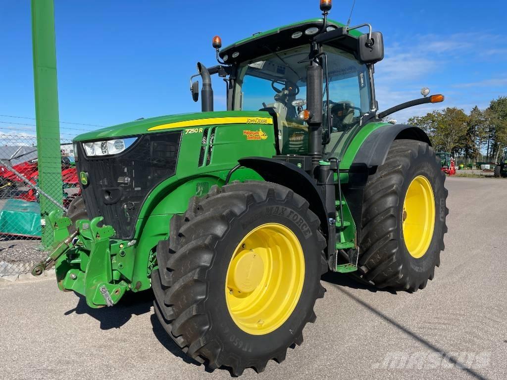 John Deere 7250 R Tractoren