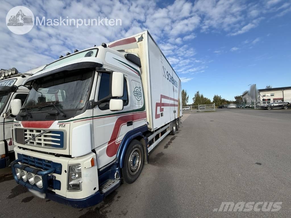 Volvo FM 440 Bakwagens met gesloten opbouw