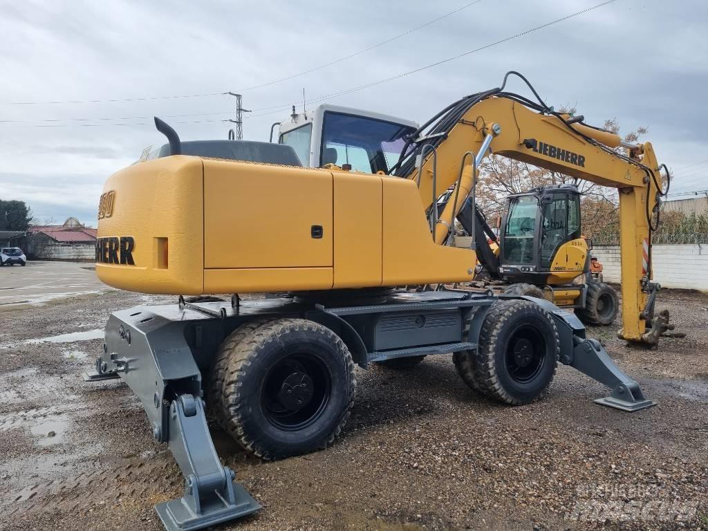 Liebherr A 900 C Wielgraafmachines
